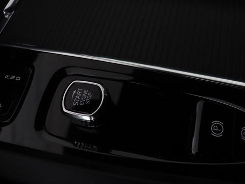 Volvo V60 2.0 B4 Momentum | Stoel & stuurverwarming | Trekhaak | Camera | Adaptive cruise | Carplay | Achterbankverwarming | Full LED | Navigatie