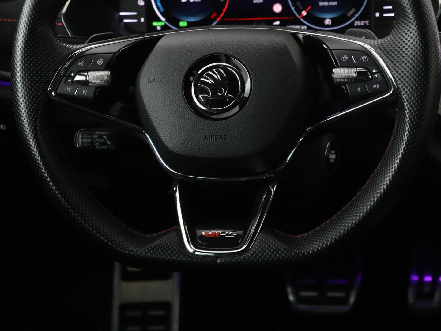 Škoda Octavia 1.4 TSI RS iV PHEV Business | Panoramadak | Leder/Alcantara | Adaptive cruise | Massage | Camera | Side Assist | Matrix LED | Carplay | Memory | Navigatie