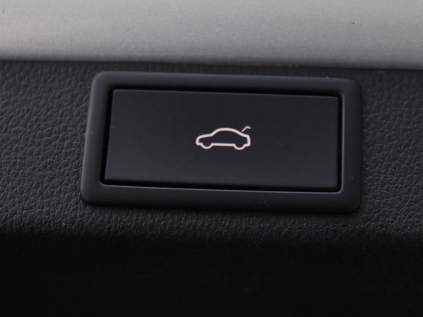Škoda Octavia 1.4 TSI RS iV PHEV Business | Panoramadak | Leder/Alcantara | Adaptive cruise | Massage | Camera | Side Assist | Matrix LED | Carplay | Memory | Navigatie