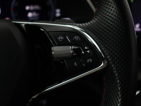 Škoda Octavia 1.4 TSI RS iV PHEV Business | Panoramadak | Leder/Alcantara | Adaptive cruise | Massage | Camera | Side Assist | Matrix LED | Carplay | Memory | Navigatie