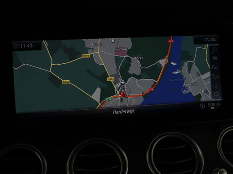 Mercedes-Benz E-Klasse 200 Business Solutions | Leder | 360 camera | Stoelverwarming | Carplay | Matrix LED | Widescreen | Park Assist | Navigatie | Memory