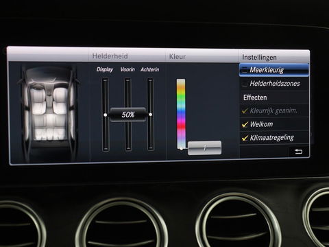 Mercedes-Benz E-Klasse 200 Business Solutions | Leder | 360 camera | Stoelverwarming | Carplay | Matrix LED | Widescreen | Park Assist | Navigatie | Memory