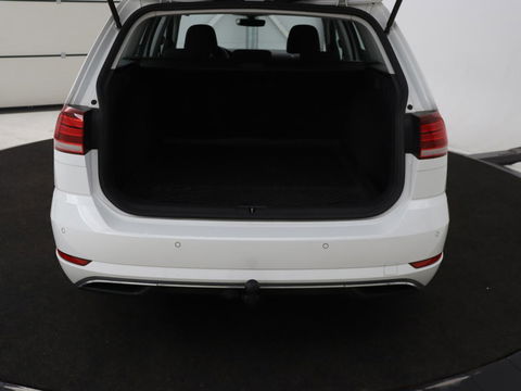 Volkswagen Golf 1.5 TSI Comfortline Business | Stoelverwarming | Massage | Carplay | Navigatie | Adaptive cruise | Climate control | Parkeerhulp | Bluetooth