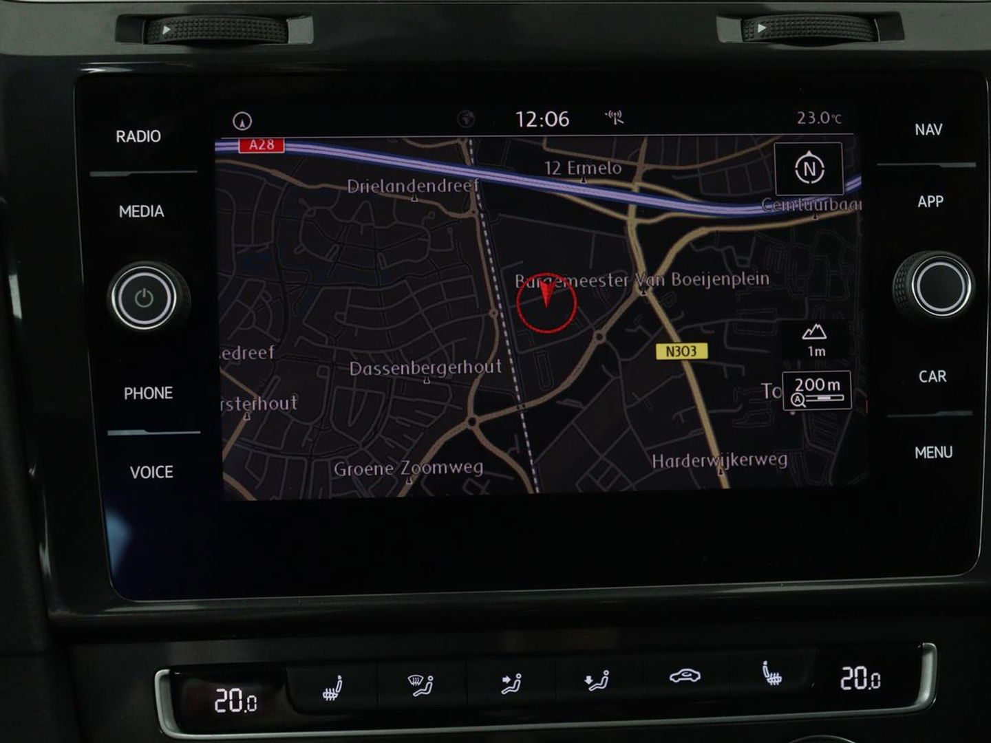 Volkswagen Golf 1.5 TSI Comfortline Business | Stoelverwarming | Massage | Carplay | Navigatie | Adaptive cruise | Climate control | Parkeerhulp | Bluetooth