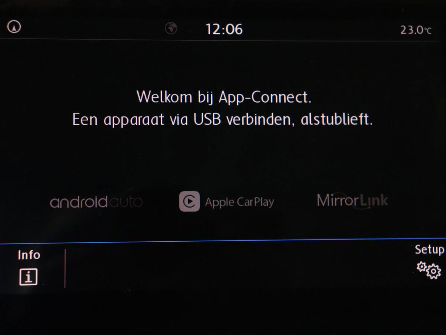Volkswagen Golf 1.5 TSI Comfortline Business | Stoelverwarming | Massage | Carplay | Navigatie | Adaptive cruise | Climate control | Parkeerhulp | Bluetooth