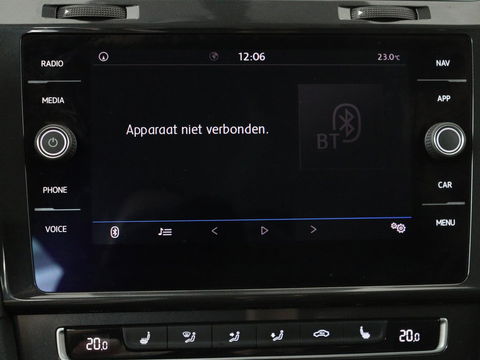 Volkswagen Golf 1.5 TSI Comfortline Business | Stoelverwarming | Massage | Carplay | Navigatie | Adaptive cruise | Climate control | Parkeerhulp | Bluetooth
