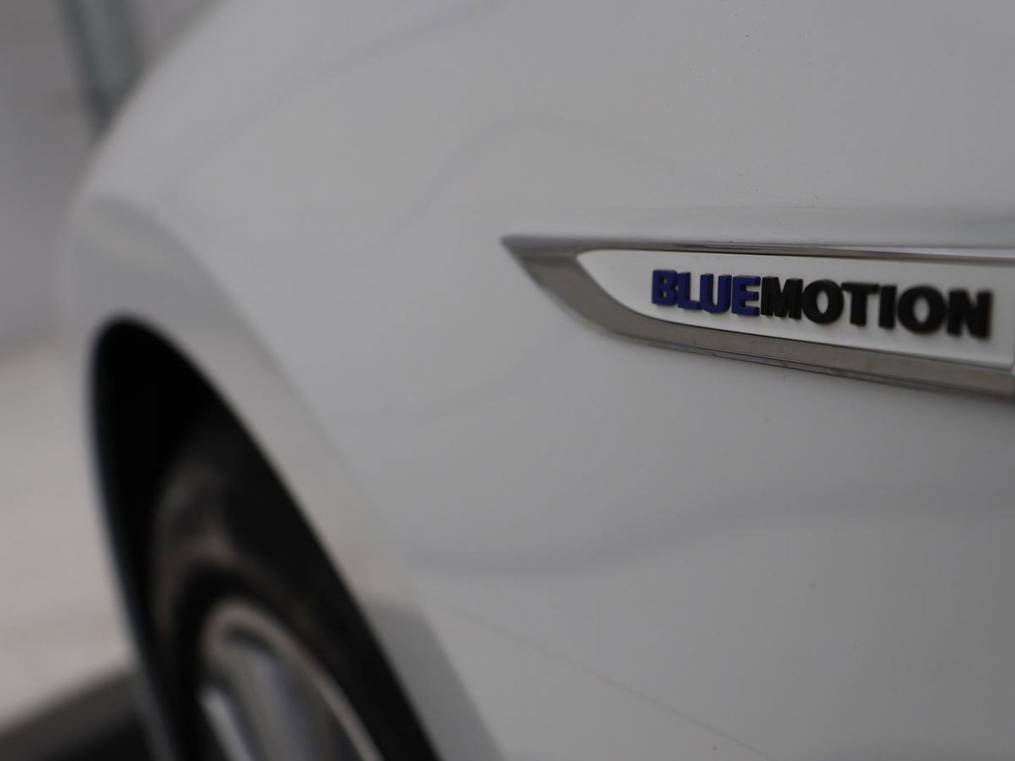 Volkswagen Golf 1.5 TSI Comfortline Business | Stoelverwarming | Massage | Carplay | Navigatie | Adaptive cruise | Climate control | Parkeerhulp | Bluetooth