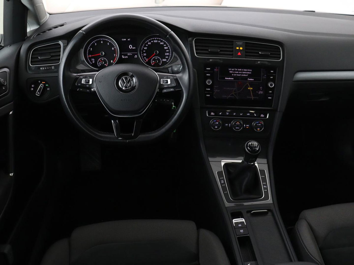 Volkswagen Golf 1.5 TSI Comfortline Business | Stoelverwarming | Massage | Carplay | Navigatie | Adaptive cruise | Climate control | Parkeerhulp | Bluetooth