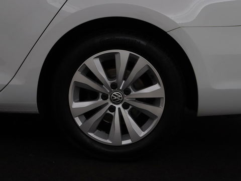 Volkswagen Golf 1.5 TSI Comfortline Business | Stoelverwarming | Massage | Carplay | Navigatie | Adaptive cruise | Climate control | Parkeerhulp | Bluetooth