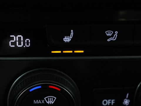 Volkswagen Golf 1.5 TSI Comfortline Business | Stoelverwarming | Massage | Carplay | Navigatie | Adaptive cruise | Climate control | Parkeerhulp | Bluetooth