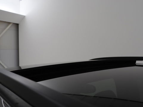 Mercedes-Benz GLB-Klasse 200 Business Solution AMG 7-persoons | Panoramadak | Trekhaak | Stoelverwarming | Matrix LED | Memory | Keyless | Camera | Navigatie