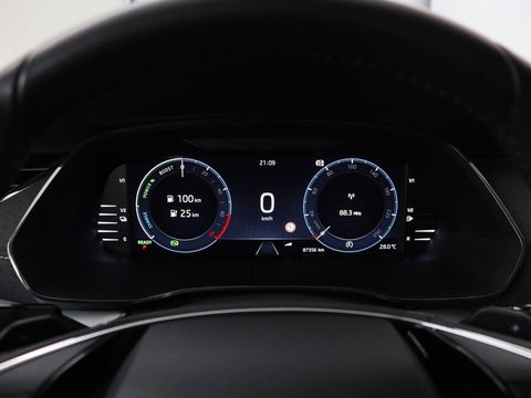 Škoda Octavia 1.4 TSI iV PHEV Business Edition | Stoelverwarming | Adaptive cruise | Carplay | Stuur & achterbankverwarming | Memory | Navigatie | Parkeerhulp