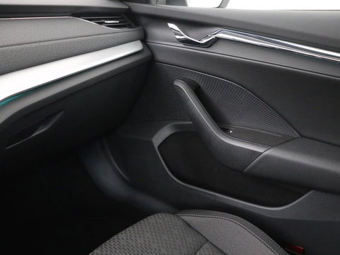 Škoda Octavia 1.4 TSI iV PHEV Business Edition | Stoelverwarming | Adaptive cruise | Carplay | Stuur & achterbankverwarming | Memory | Navigatie | Parkeerhulp
