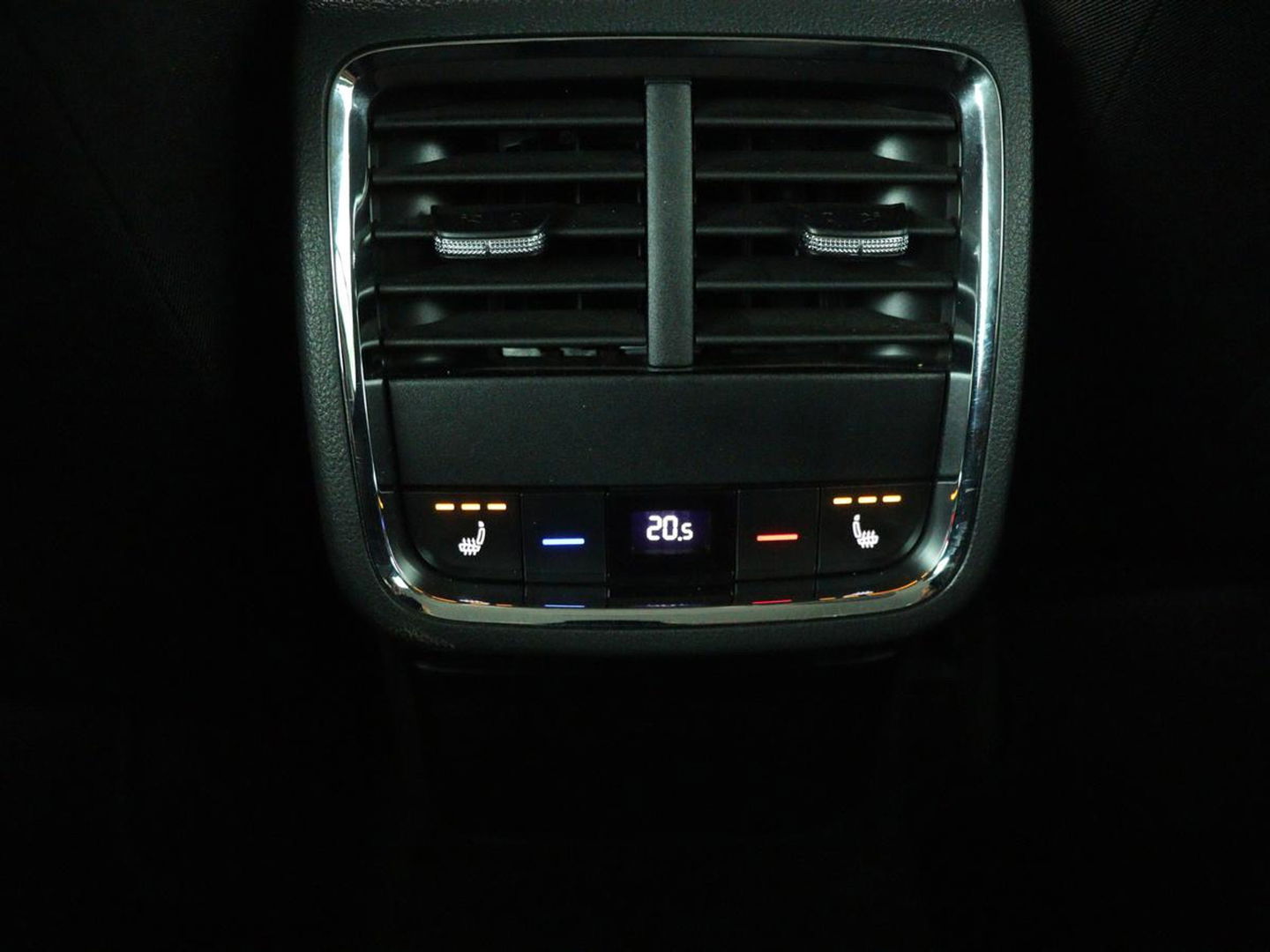 Škoda Octavia 1.4 TSI iV PHEV Business Edition | Stoelverwarming | Adaptive cruise | Carplay | Stuur & achterbankverwarming | Memory | Navigatie | Parkeerhulp