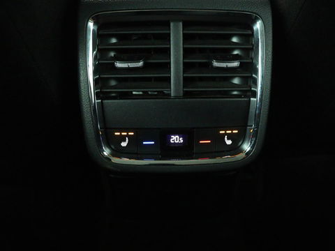 Škoda Octavia 1.4 TSI iV PHEV Business Edition | Stoelverwarming | Adaptive cruise | Carplay | Stuur & achterbankverwarming | Memory | Navigatie | Parkeerhulp