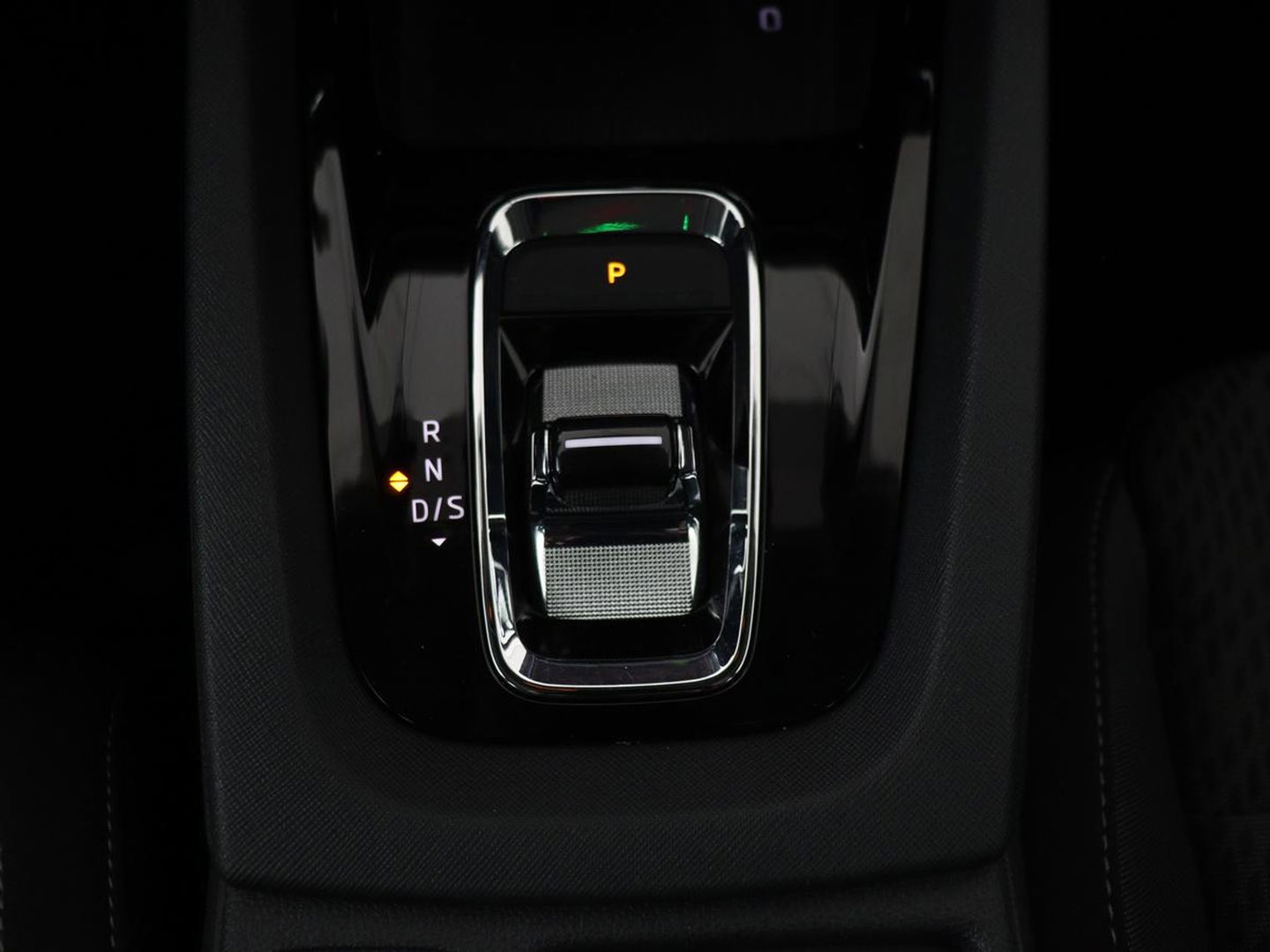 Škoda Octavia 1.4 TSI iV PHEV Business Edition | Stoelverwarming | Adaptive cruise | Carplay | Stuur & achterbankverwarming | Memory | Navigatie | Parkeerhulp