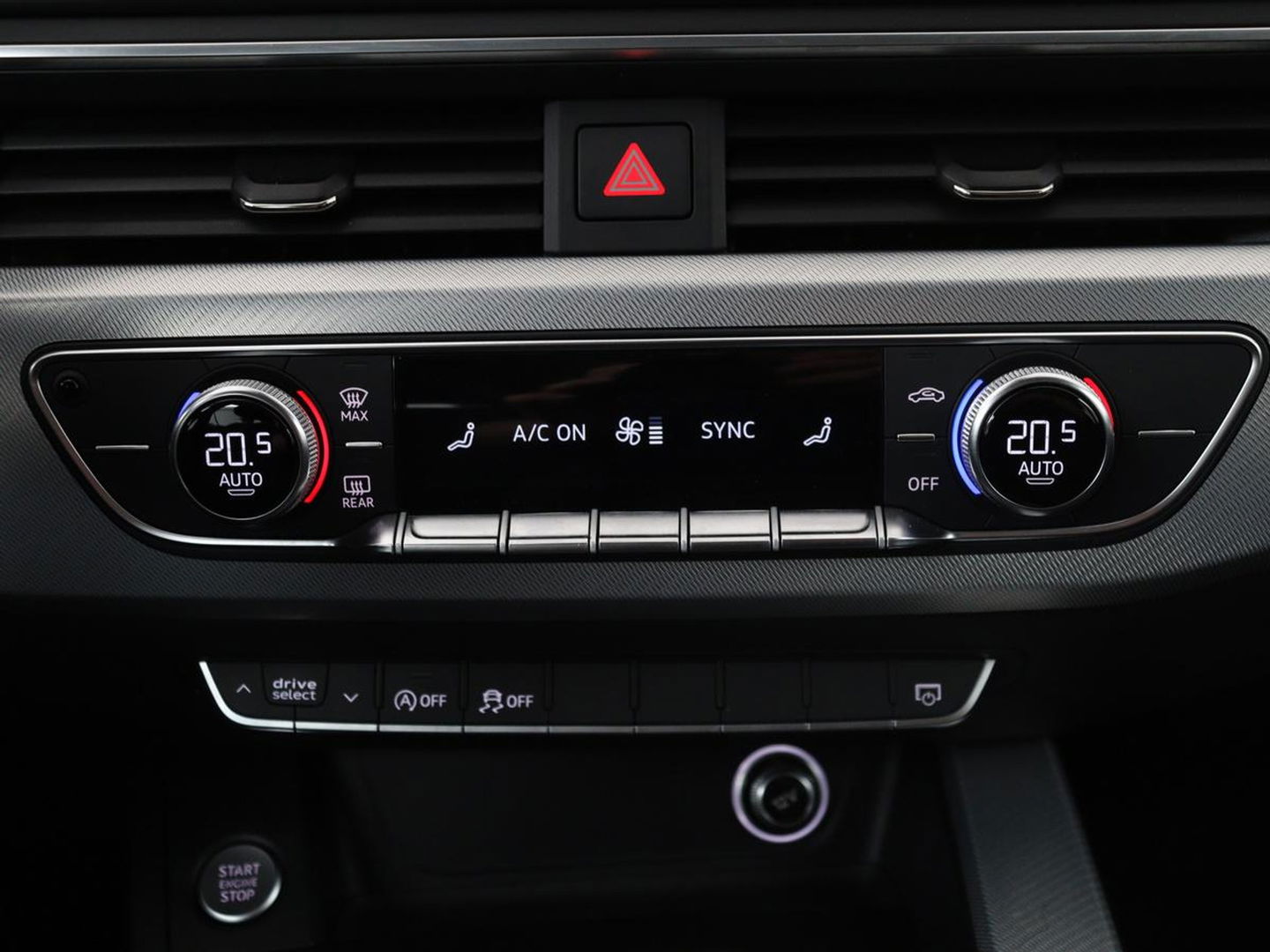 Audi A4 35 TFSI Sport Lease Edition | Full LED | Sportstoelen | Navigatie | Parkeerhulp | Climate control | Cruise control | Bluetooth