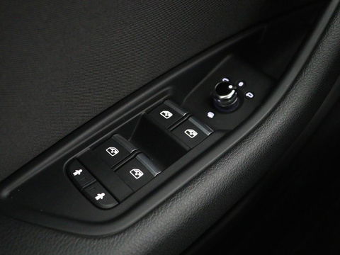 Audi A4 35 TFSI Sport Lease Edition | Full LED | Sportstoelen | Navigatie | Parkeerhulp | Climate control | Cruise control | Bluetooth