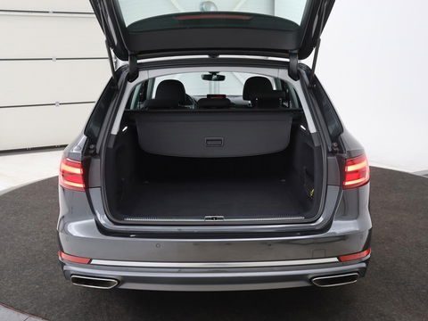 Audi A4 35 TFSI Sport Lease Edition | Full LED | Sportstoelen | Navigatie | Parkeerhulp | Climate control | Cruise control | Bluetooth