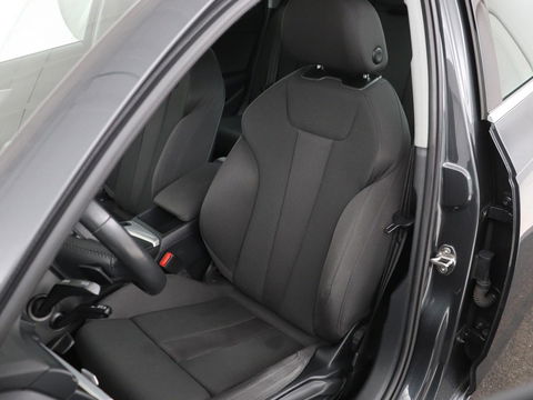 Audi A4 35 TFSI Sport Lease Edition | Full LED | Sportstoelen | Navigatie | Parkeerhulp | Climate control | Cruise control | Bluetooth