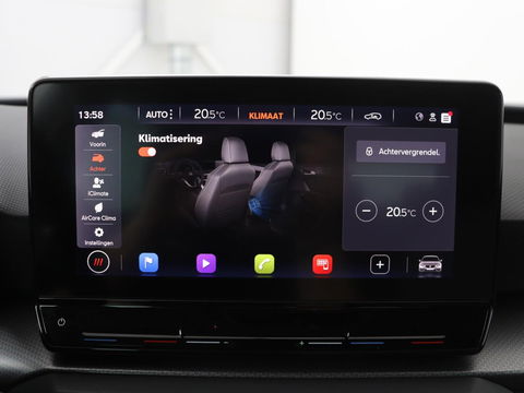 SEAT Leon 1.0 TSI Style Launch Edition | Camera | Adaptive cruise | Carplay | Navigatie | DAB | Parkeerhulp | Full LED | Climate control