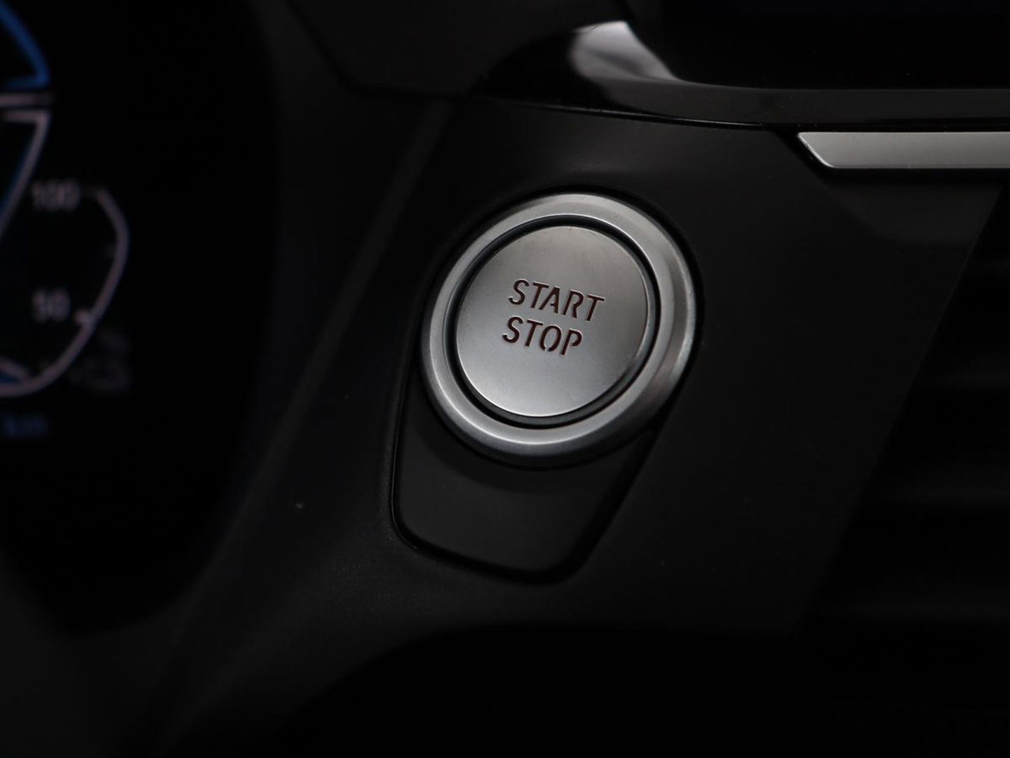BMW X3 xDrive30e High Executive | X Line | Panoramadak | Stoel & stuurverwarming | Carplay | Sportstoelen | Half leder | Live Cockpit | Full LED | Camera