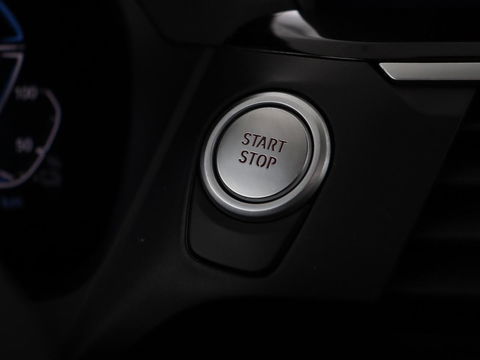 BMW X3 xDrive30e High Executive | X Line | Panoramadak | Stoel & stuurverwarming | Carplay | Sportstoelen | Half leder | Live Cockpit | Full LED | Camera