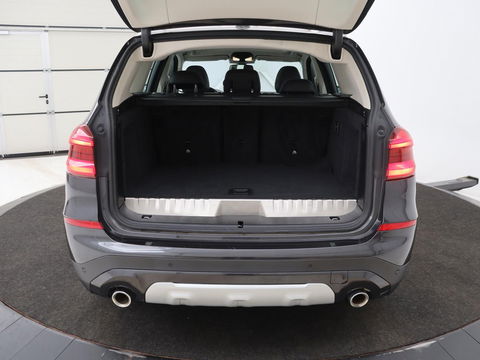 BMW X3 xDrive30e High Executive | X Line | Panoramadak | Stoel & stuurverwarming | Carplay | Sportstoelen | Half leder | Live Cockpit | Full LED | Camera