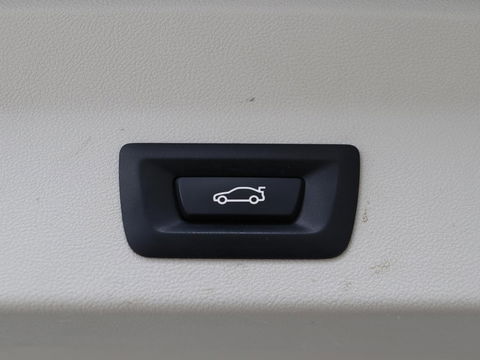 BMW X3 xDrive30e High Executive | X Line | Panoramadak | Stoel & stuurverwarming | Carplay | Sportstoelen | Half leder | Live Cockpit | Full LED | Camera
