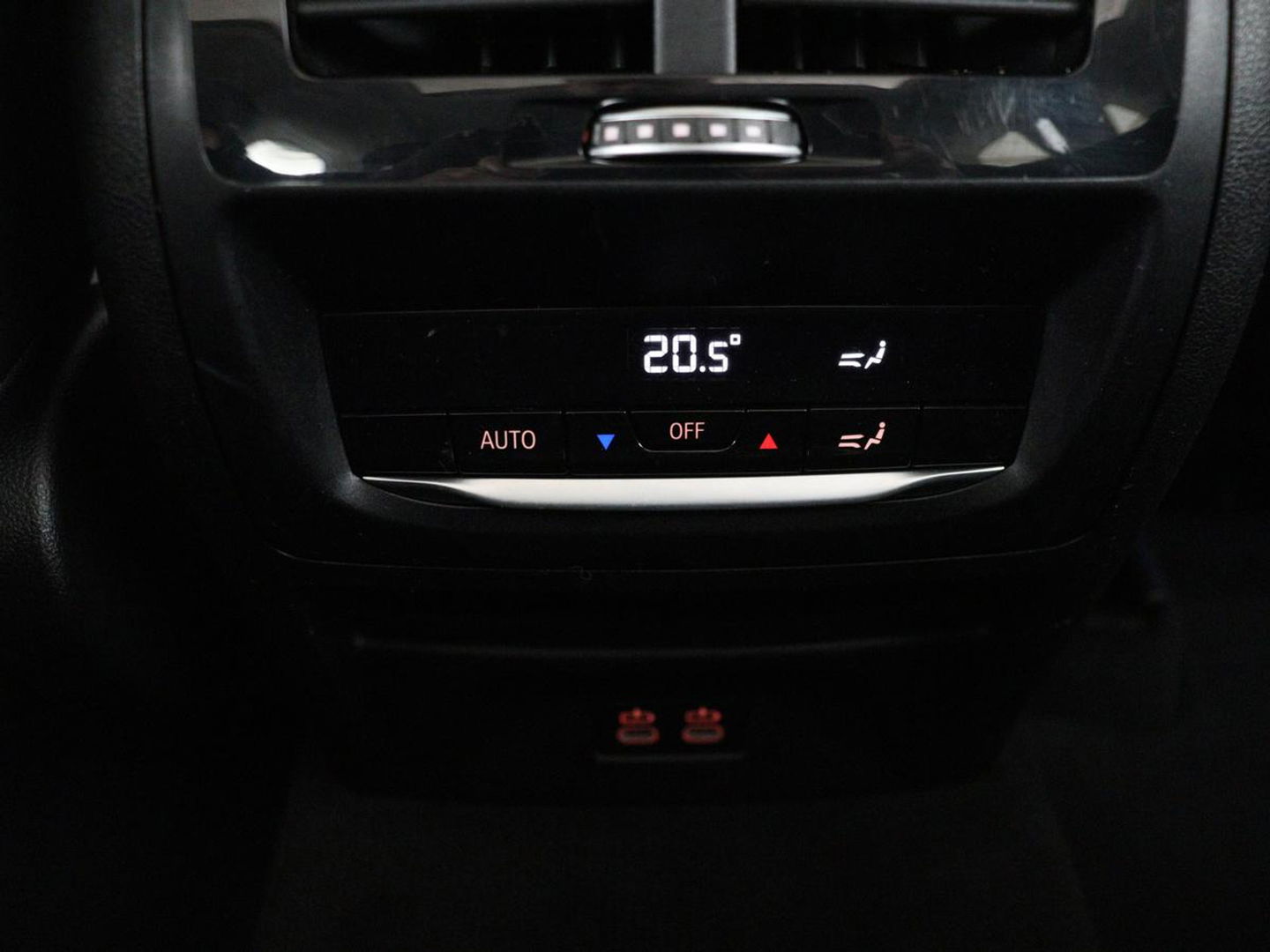 BMW X3 xDrive30e High Executive | X Line | Panoramadak | Stoel & stuurverwarming | Carplay | Sportstoelen | Half leder | Live Cockpit | Full LED | Camera