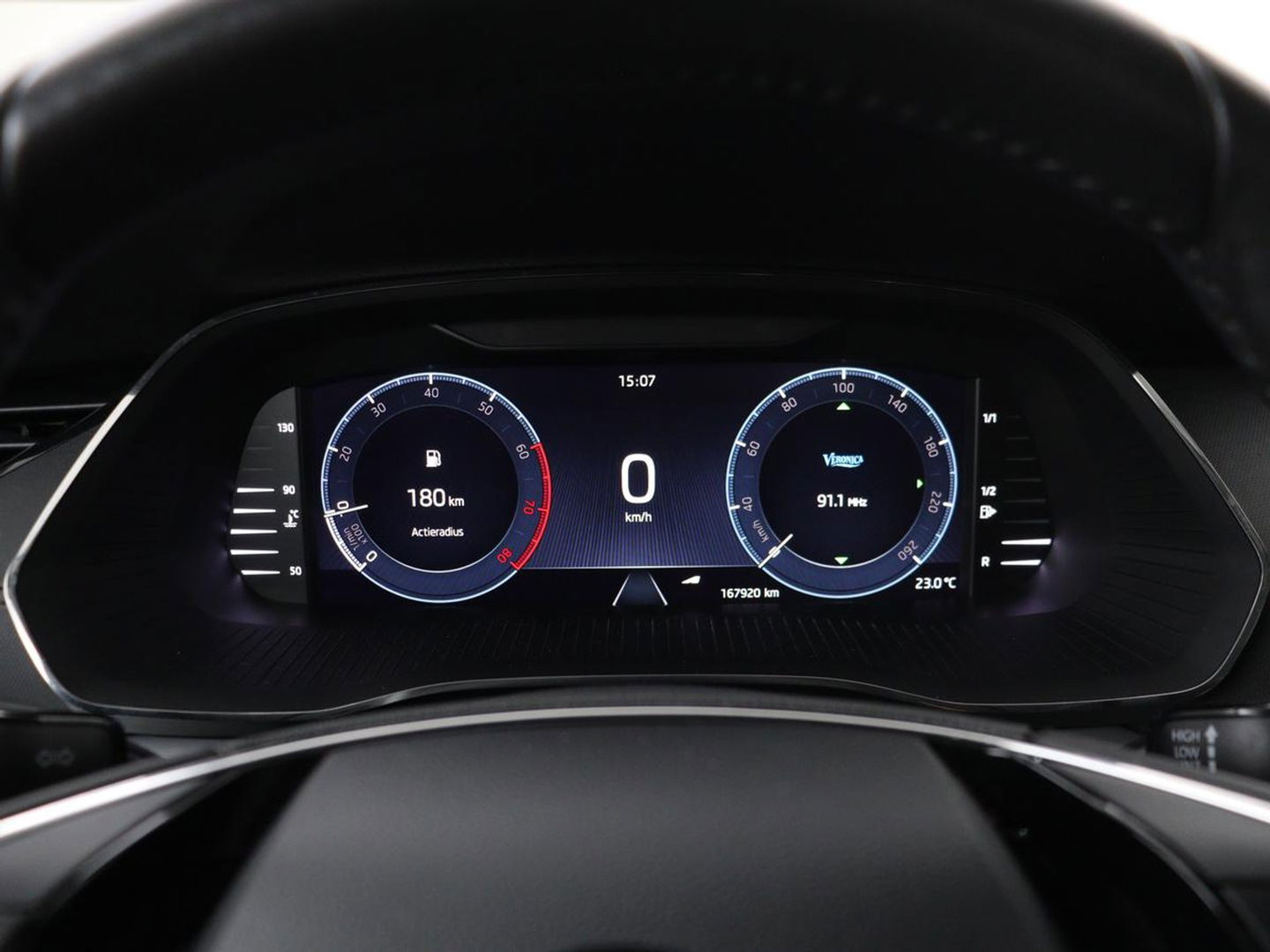 Škoda Octavia 1.0 TSI Business Edition | Carplay | Sfeerverlichting | Full LED | Navigatie | Parkeerhulp | Climate control | DAB | Cruise control