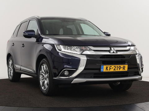 Mitsubishi Outlander 2.0 Executive Edition 7-persoons | Automaat | Full LED | Camera | MirrorLink | Climate control | Cruise control