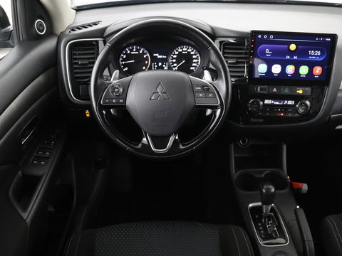 Mitsubishi Outlander 2.0 Executive Edition 7-persoons | Automaat | Full LED | Camera | MirrorLink | Climate control | Cruise control