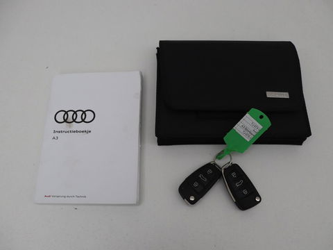 Audi A3 1.5 TFSI Sport S Line Edition | Stoelverwarming | Massage | Full LED | Half leder | Navigatie | Sportstoelen | Climate control