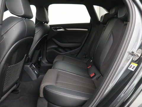 Audi A3 1.5 TFSI Sport S Line Edition | Stoelverwarming | Massage | Full LED | Half leder | Navigatie | Sportstoelen | Climate control
