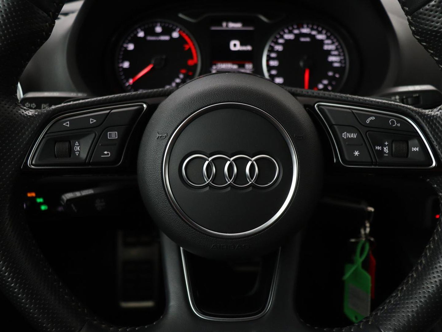 Audi A3 1.5 TFSI Sport S Line Edition | Stoelverwarming | Massage | Full LED | Half leder | Navigatie | Sportstoelen | Climate control