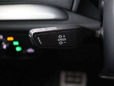 Audi A3 1.5 TFSI Sport S Line Edition | Stoelverwarming | Massage | Full LED | Half leder | Navigatie | Sportstoelen | Climate control