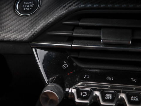 Peugeot 208 1.2 PureTech 100pk Allure | Navigatie | Camera