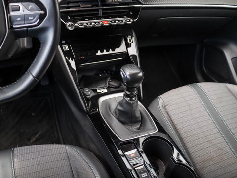 Peugeot 208 1.2 PureTech 100pk Allure | Navigatie | Camera