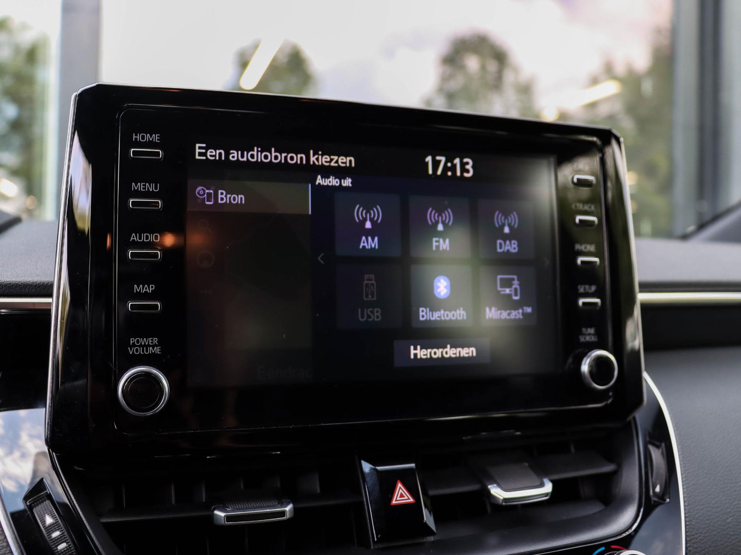 Toyota Corolla Touring Sports 1.8 Hybrid Business | Navigatie | Camera | Climate Control