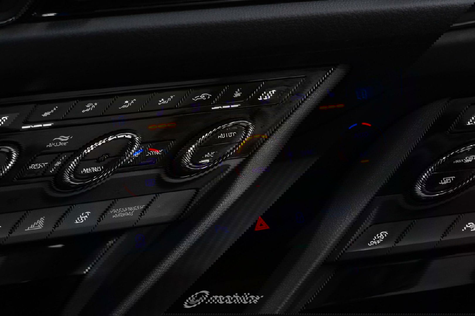 Škoda Kodiaq 1.5 TSI Business ed. DSG | 7 pers | Panorama | Trekhaak | LED | Steel Grey | Camera | Apple CarPlay | Adaptive |