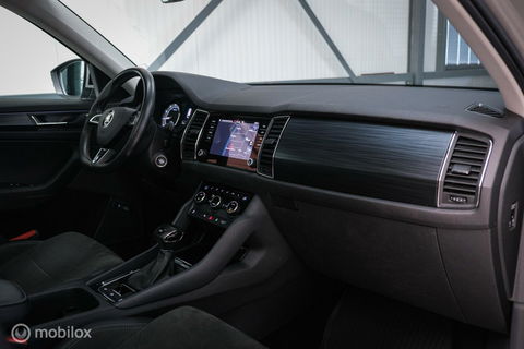 Škoda Kodiaq 1.5 TSI Business ed. DSG | 7 pers | Panorama | Trekhaak | LED | Steel Grey | Camera | Apple CarPlay | Adaptive |