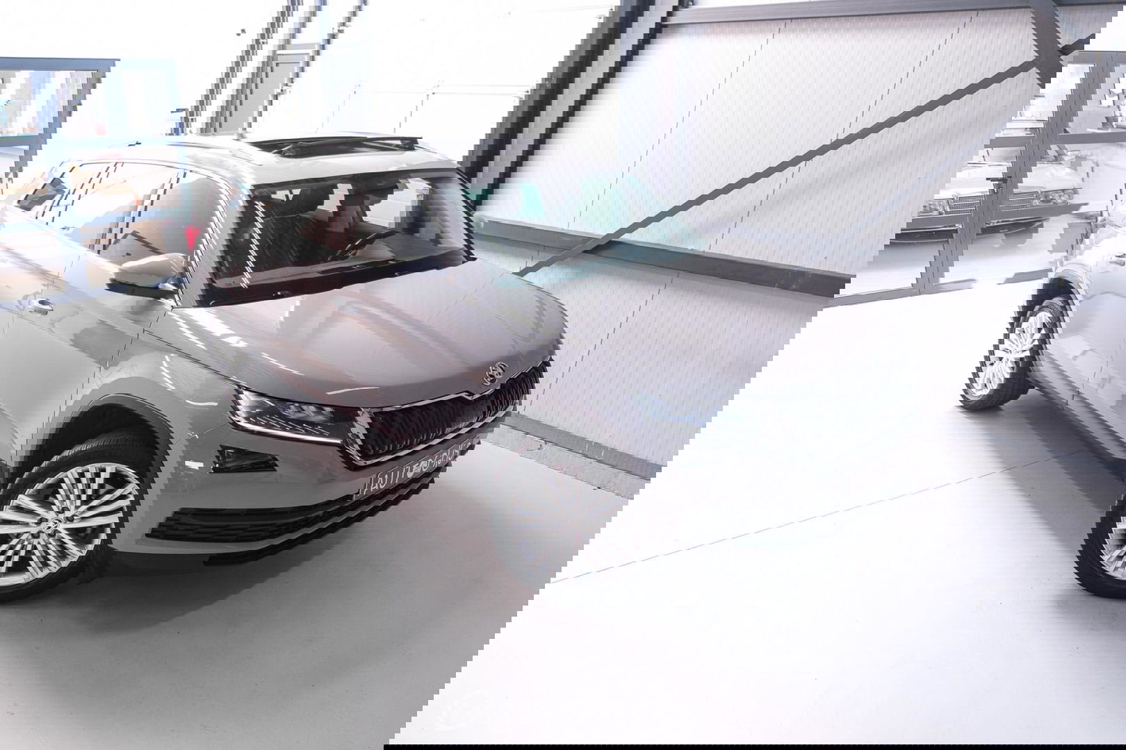 Škoda Kodiaq 1.5 TSI Business ed. DSG | 7 pers | Panorama | Trekhaak | LED | Steel Grey | Camera | Apple CarPlay | Adaptive |