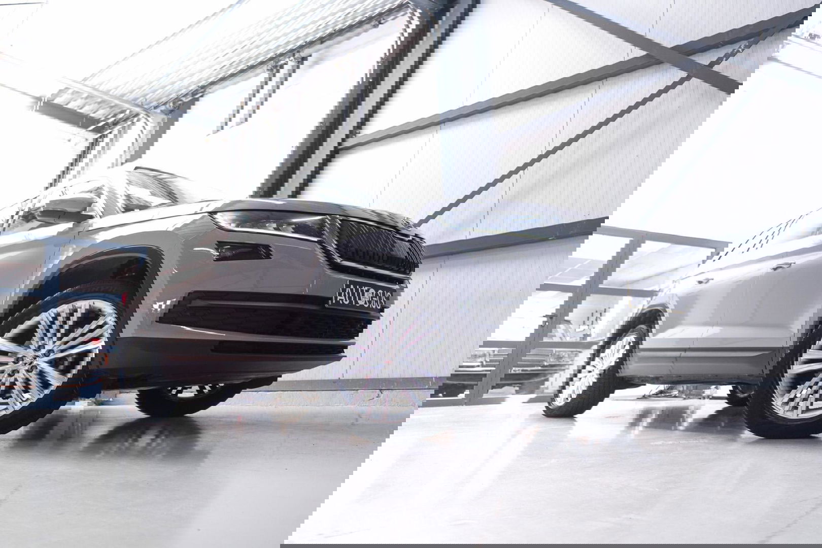 Škoda Kodiaq 1.5 TSI Business ed. DSG | 7 pers | Panorama | Trekhaak | LED | Steel Grey | Camera | Apple CarPlay | Adaptive |