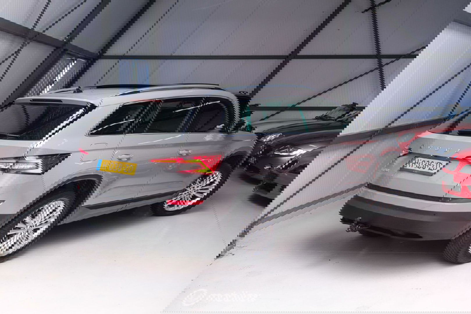 Škoda Kodiaq 1.5 TSI Business ed. DSG | 7 pers | Panorama | Trekhaak | LED | Steel Grey | Camera | Apple CarPlay | Adaptive |