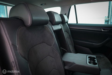 Škoda Kodiaq 1.5 TSI Business ed. DSG | 7 pers | Panorama | Trekhaak | LED | Steel Grey | Camera | Apple CarPlay | Adaptive |