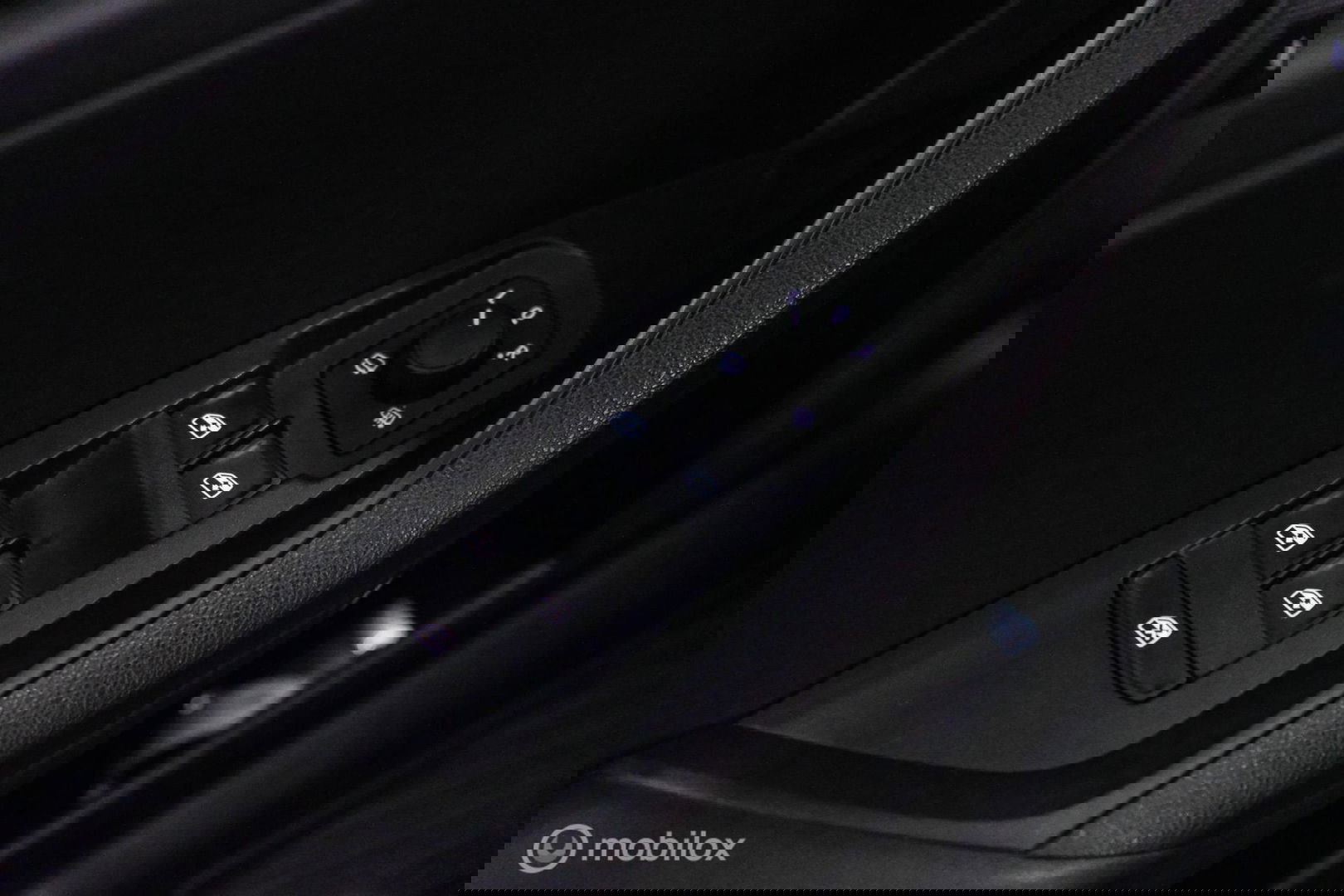 Škoda Kodiaq 1.5 TSI Business ed. DSG | 7 pers | Panorama | Trekhaak | LED | Steel Grey | Camera | Apple CarPlay | Adaptive |