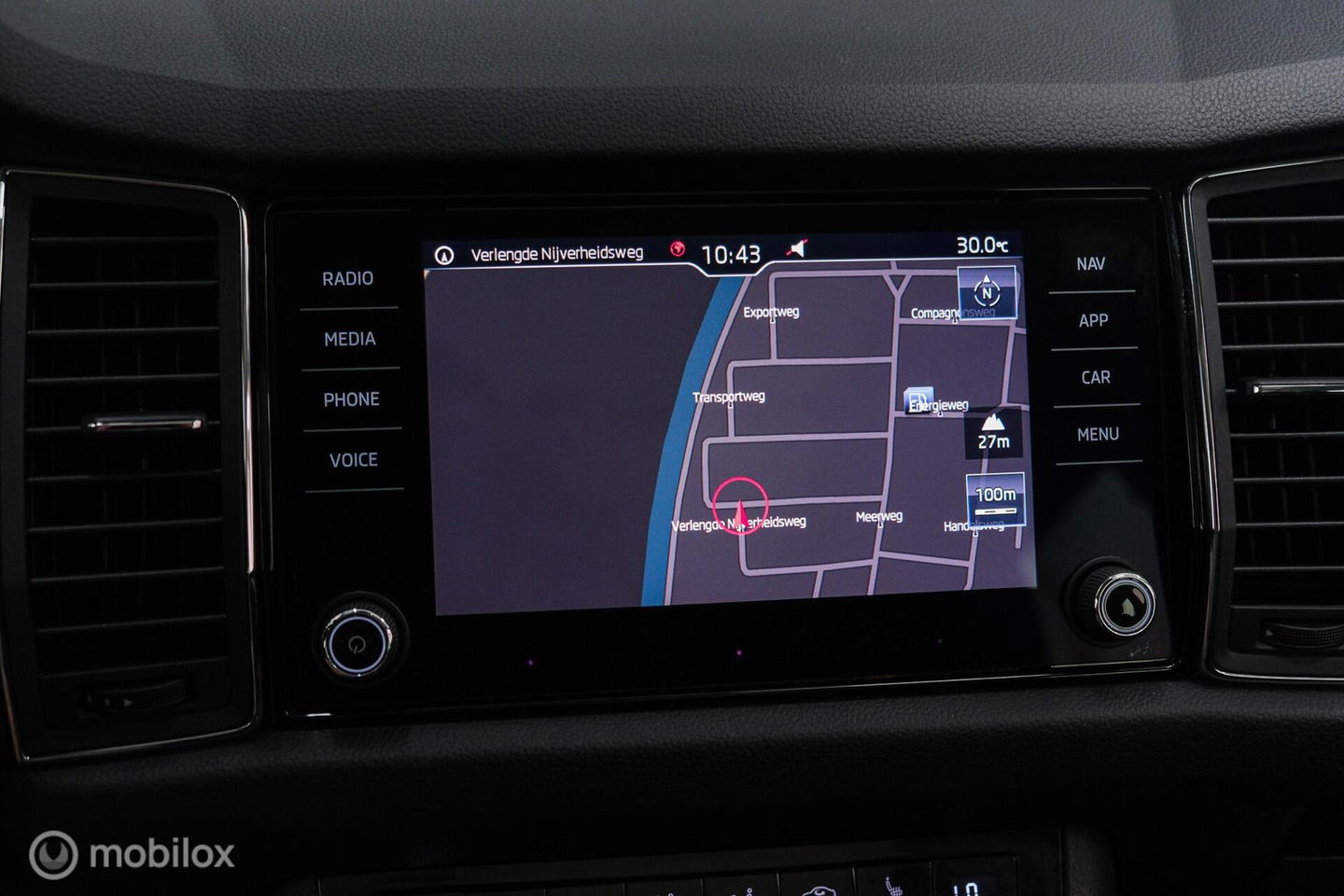 Škoda Kodiaq 1.5 TSI Business ed. DSG | 7 pers | Panorama | Trekhaak | LED | Steel Grey | Camera | Apple CarPlay | Adaptive |