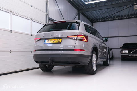 Škoda Kodiaq 1.5 TSI Business ed. DSG | 7 pers | Panorama | Trekhaak | LED | Steel Grey | Camera | Apple CarPlay | Adaptive |