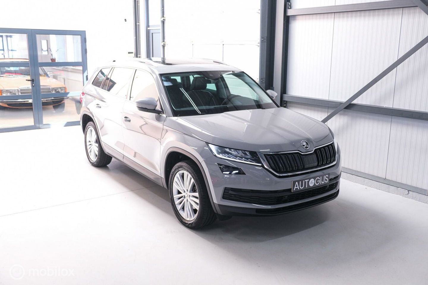 Škoda Kodiaq 1.5 TSI Business ed. DSG | 7 pers | Panorama | Trekhaak | LED | Steel Grey | Camera | Apple CarPlay | Adaptive |